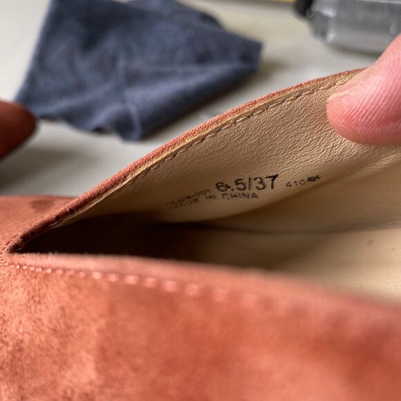 42 GOLD Brand Overcome Mule Heels In Tobacco Suede, Pink, Heels Women's Size 6.5 - Picture 10 of 11